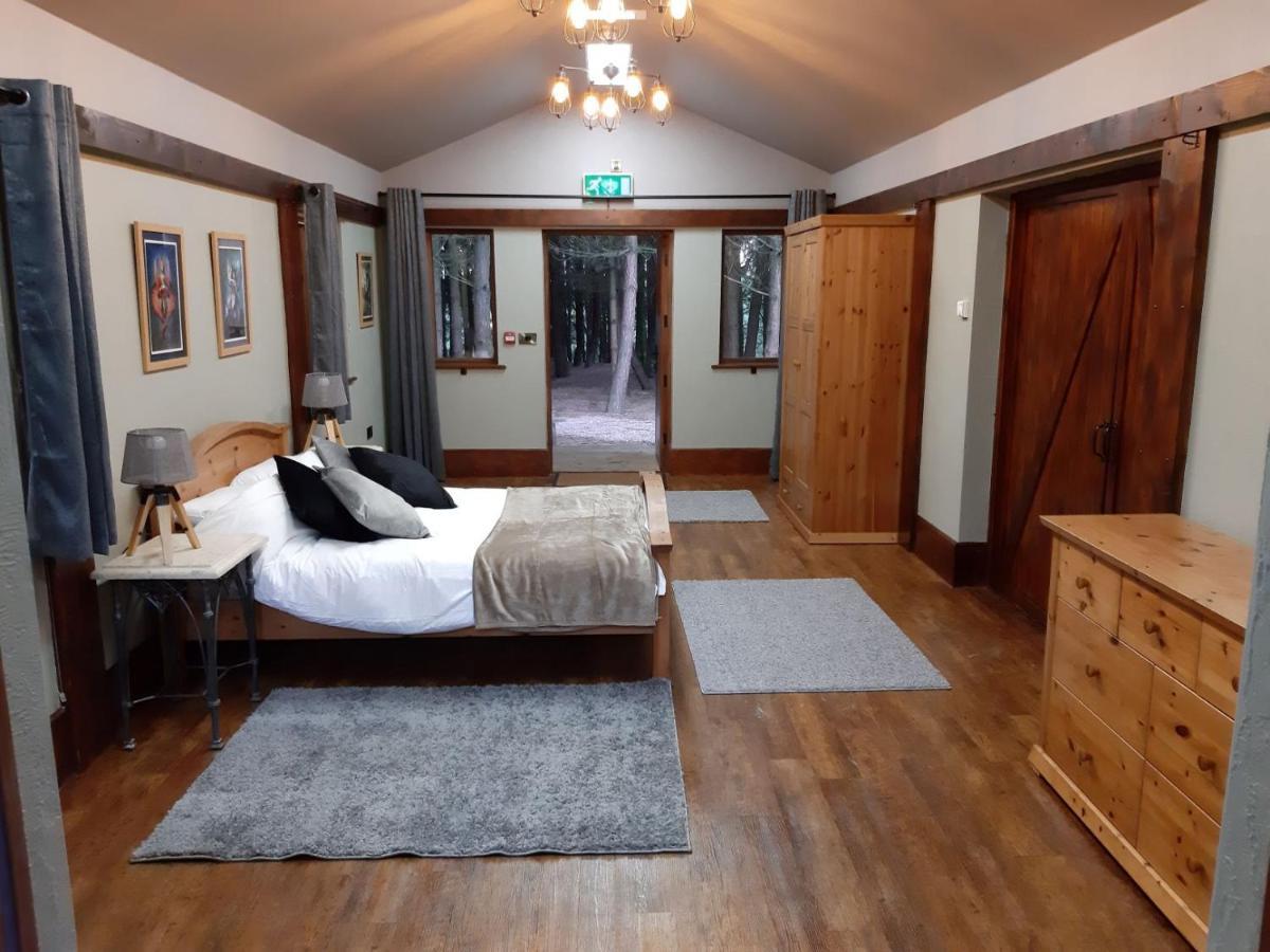 Wyldwood Lodge Cheadle  Eksteriør bilde